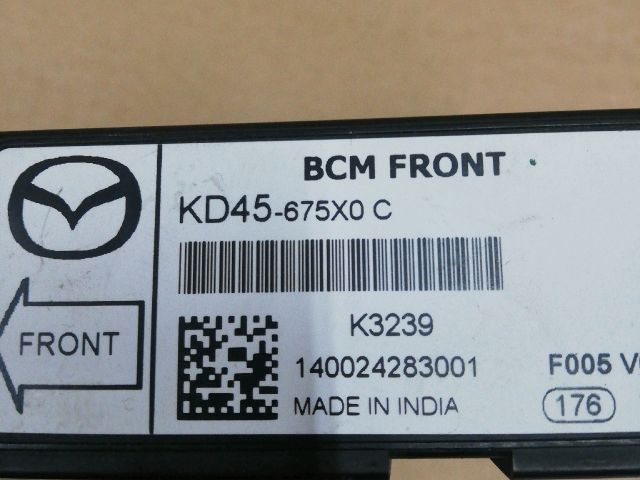 bontott MAZDA 6 Biztosítéktábla Utastér