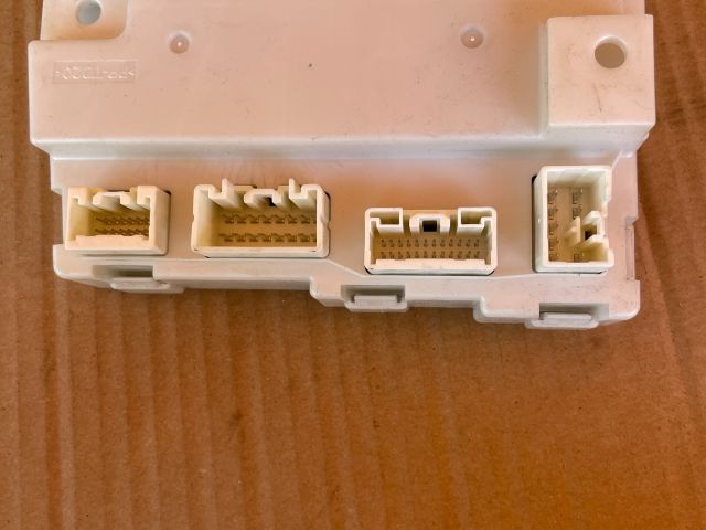 bontott MAZDA 6 Biztosítéktábla Utastér