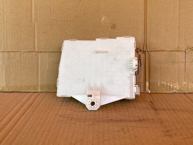 bontott MAZDA 6 Biztosítéktábla Utastér