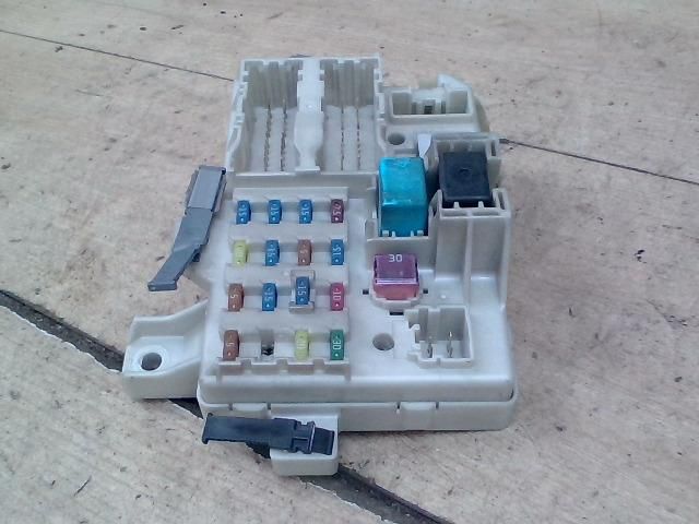 bontott MAZDA 6 Biztosítéktábla Utastér