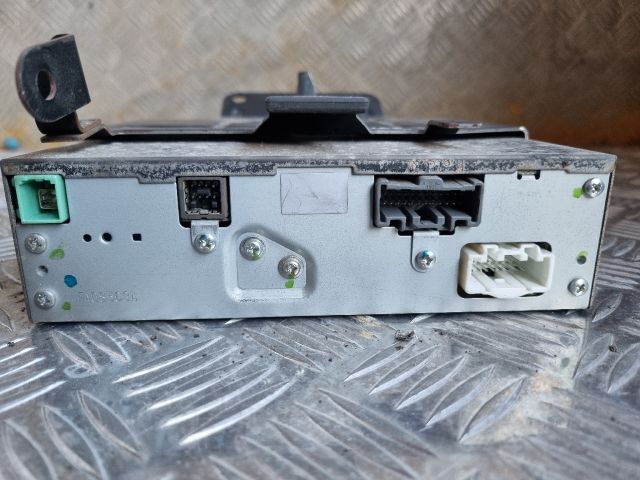 bontott MAZDA 6 CD / DVD Tár