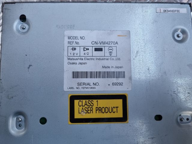 bontott MAZDA 6 CD / DVD Tár