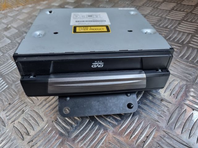 bontott MAZDA 6 CD / DVD Tár