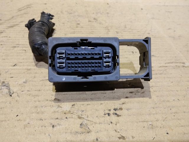 bontott MAZDA 6 Csatlakozó