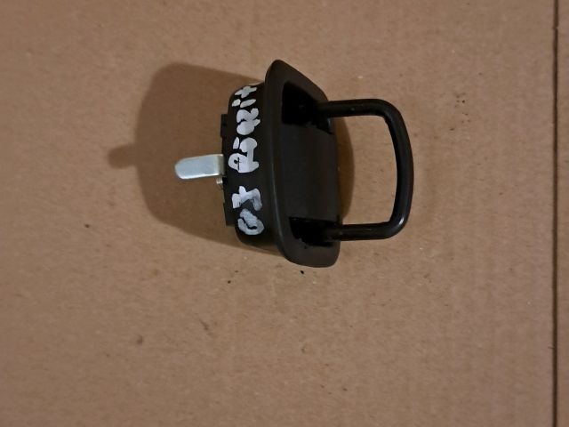 bontott MAZDA 6 Csomagrögzítő