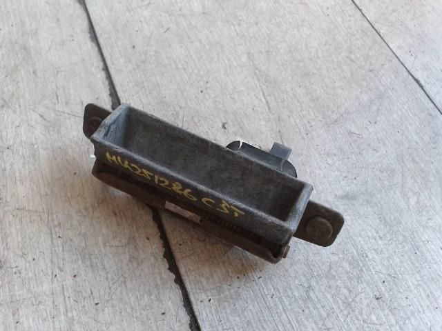 bontott MAZDA 6 Csomagtér Nyitó Kar / Gomb