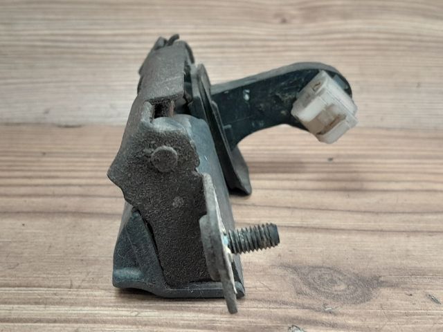 bontott MAZDA 6 Csomagtér Nyitó Kar / Gomb