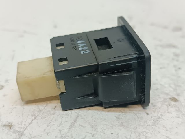 bontott MAZDA 6 Csomagtér Nyitó Kar / Gomb