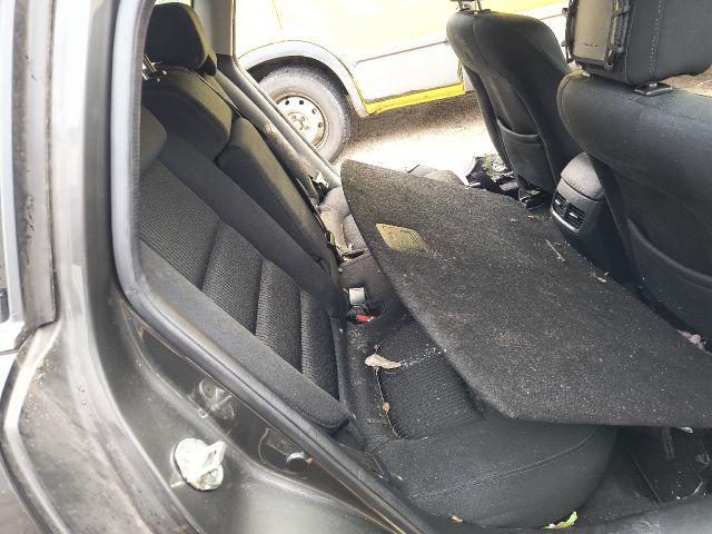 bontott MAZDA 6 Csomagtérajtó Ajtóhatároló