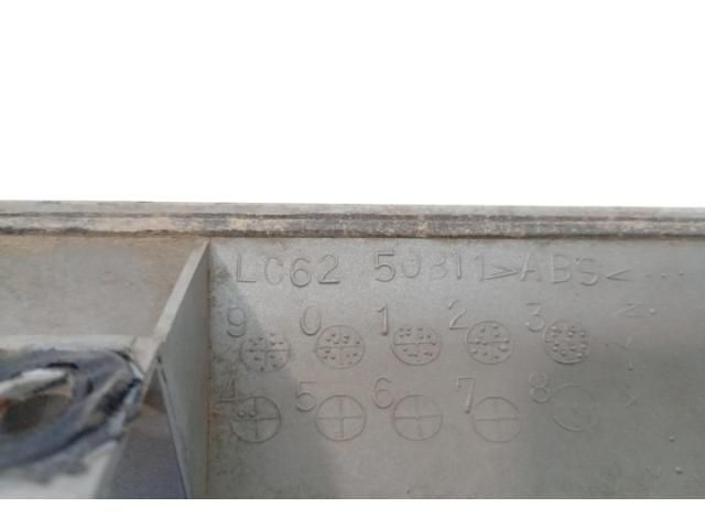 bontott MAZDA 6 Csomagtérajtó Díszléc