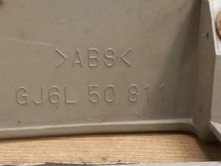 bontott MAZDA 6 Csomagtérajtó Díszléc