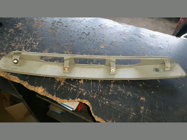 bontott MAZDA 6 Csomagtérajtó Díszléc