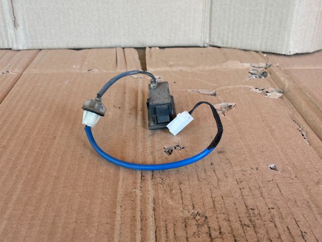 bontott MAZDA 6 Csomagtérajtó Kapcsoló