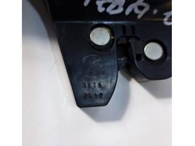 bontott MAZDA 6 Csomagtérajtó Ütköző