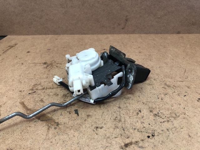 bontott MAZDA 6 Csomagtérajtó Zárszerkezet