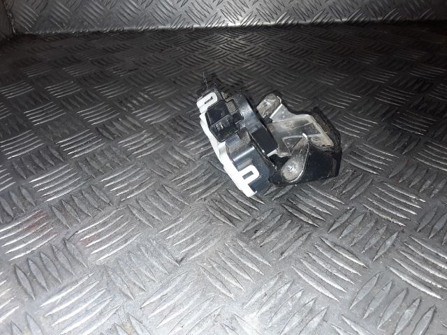 bontott MAZDA 6 Csomagtérajtó Zárszerkezet