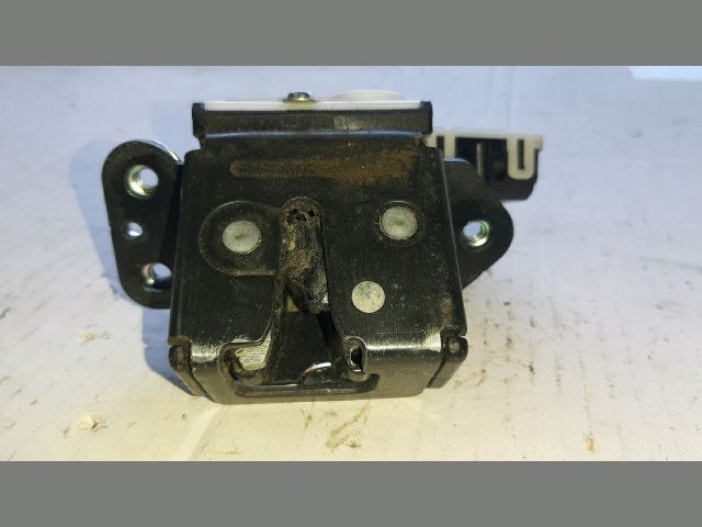 bontott MAZDA 6 Csomagtérajtó Zárszerkezet