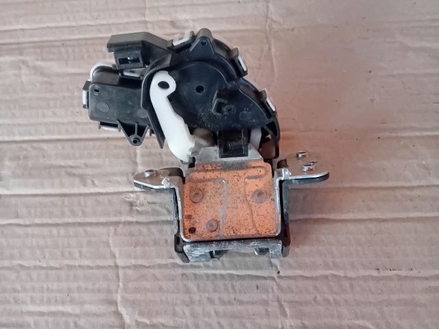 bontott MAZDA 6 Csomagtérajtó Zárszerkezet