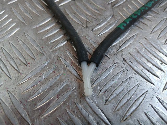 bontott MAZDA 6 Első Ablakmosó Fúvóka