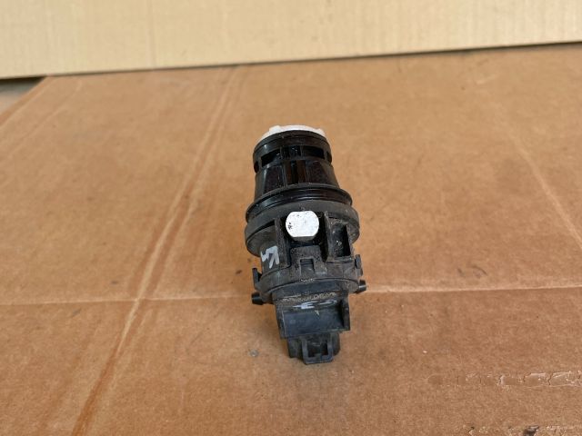 bontott MAZDA 6 Első Ablakmosó Szivattyú