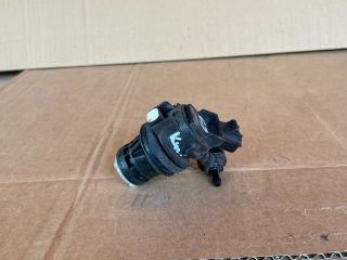 bontott MAZDA 6 Első Ablakmosó Szivattyú