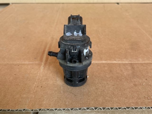 bontott MAZDA 6 Első Ablakmosó Szivattyú