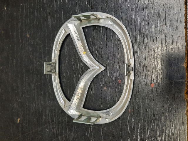 bontott MAZDA 6 Első Embléma