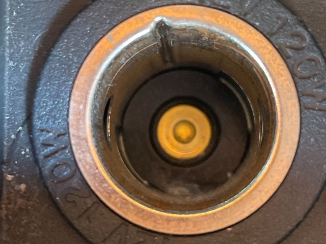 bontott MAZDA 6 Első Hamutartó