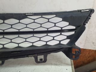 bontott MAZDA 6 Első Lökhárító Alsó Középső Díszrács