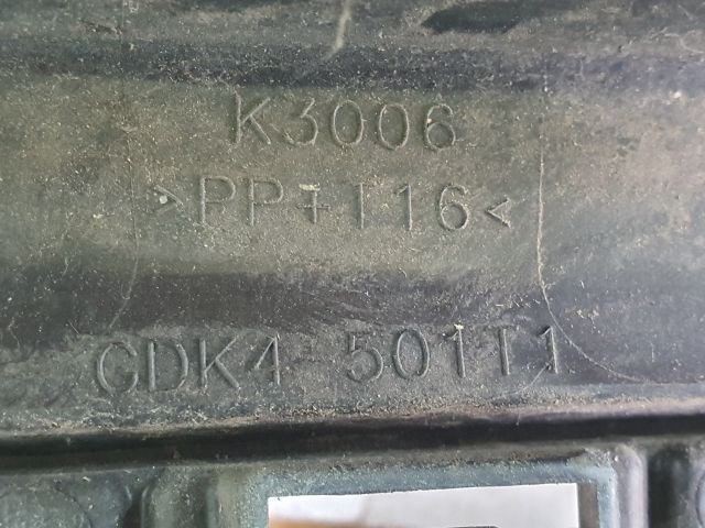 bontott MAZDA 6 Első Lökhárító Alsó Középső Díszrács