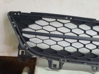 bontott MAZDA 6 Első Lökhárító Alsó Középső Díszrács