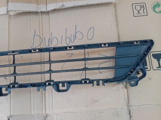 bontott MAZDA 6 Első Lökhárító Alsó Középső Díszrács