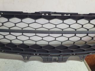 bontott MAZDA 6 Első Lökhárító Alsó Középső Díszrács