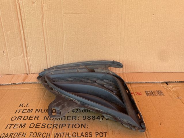 bontott MAZDA 6 Első Lökhárító Jobb Díszrács