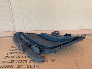 bontott MAZDA 6 Első Lökhárító Jobb Díszrács