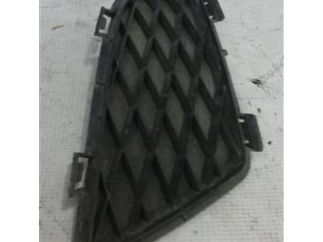 bontott MAZDA 6 Első Lökhárító Jobb Díszrács