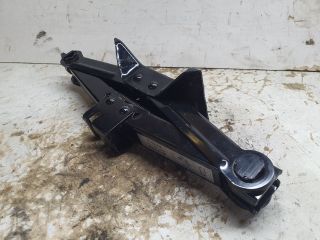 bontott MAZDA 6 Emelő