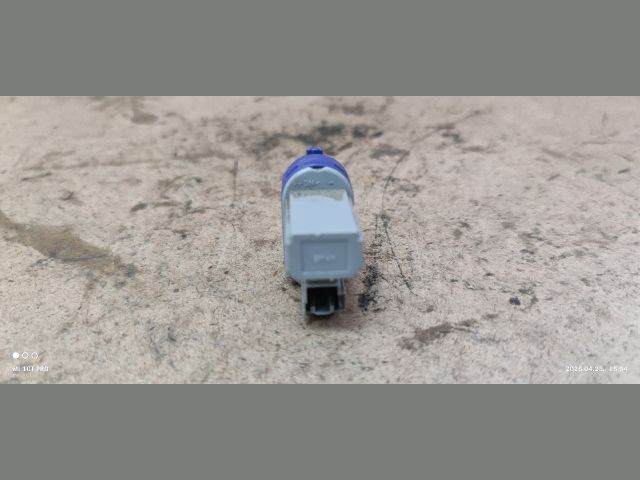 bontott MAZDA 6 Fék Pedál Kapcsoló