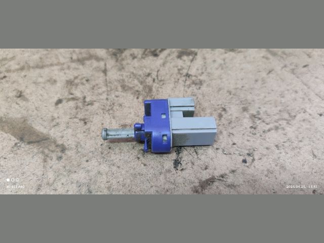 bontott MAZDA 6 Fék Pedál Kapcsoló