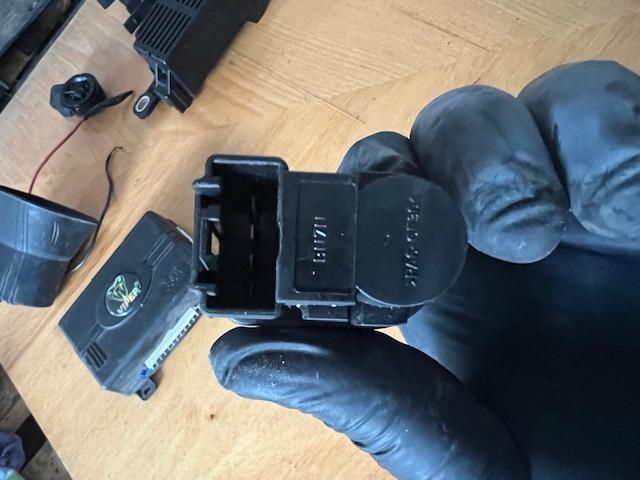 bontott MAZDA 6 Fék Pedál Kapcsoló