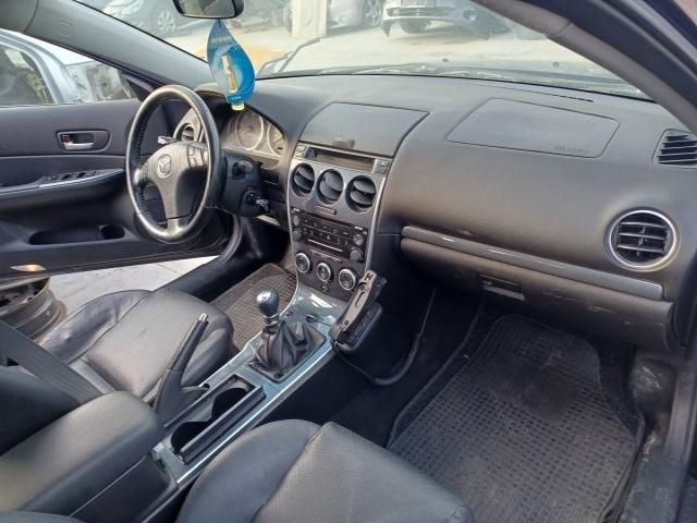 bontott MAZDA 6 Felső Hűtőburkolat