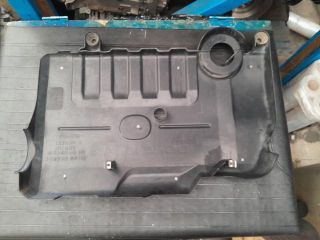 bontott MAZDA 6 Felső Hűtőburkolat