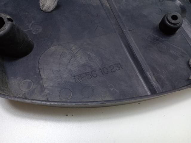 bontott MAZDA 6 Felső Hűtőburkolat