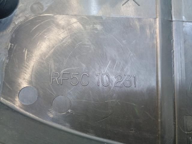 bontott MAZDA 6 Felső Hűtőburkolat