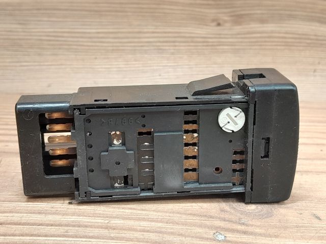 bontott MAZDA 6 Fényszórómagasság Állító Kapcsoló