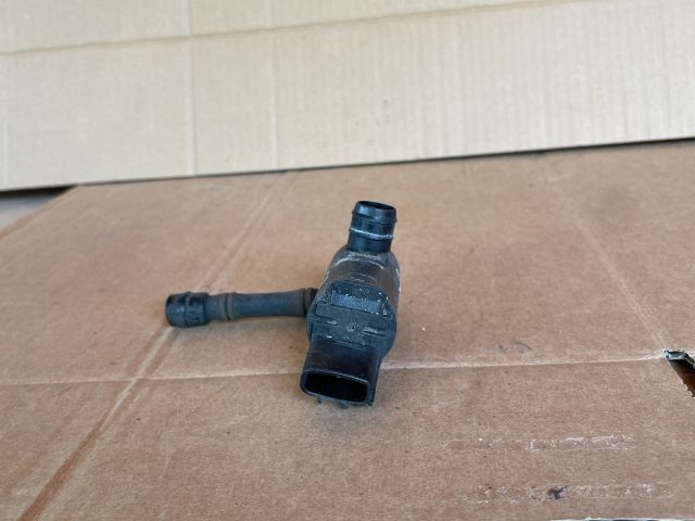 bontott MAZDA 6 Fényszórómosó Szivattyú