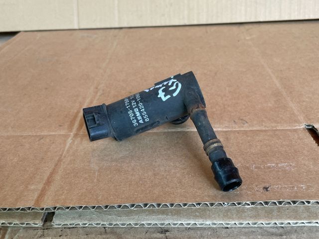 bontott MAZDA 6 Fényszórómosó Szivattyú