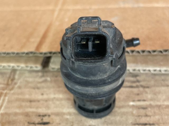 bontott MAZDA 6 Fényszórómosó Szivattyú