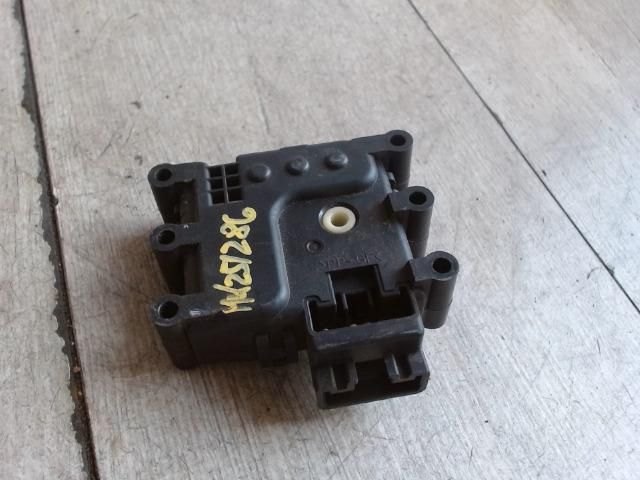 bontott MAZDA 6 Fűtés Állító Motor