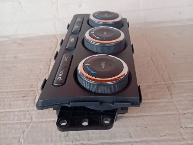 bontott MAZDA 6 Fűtés Vezérlő Modul